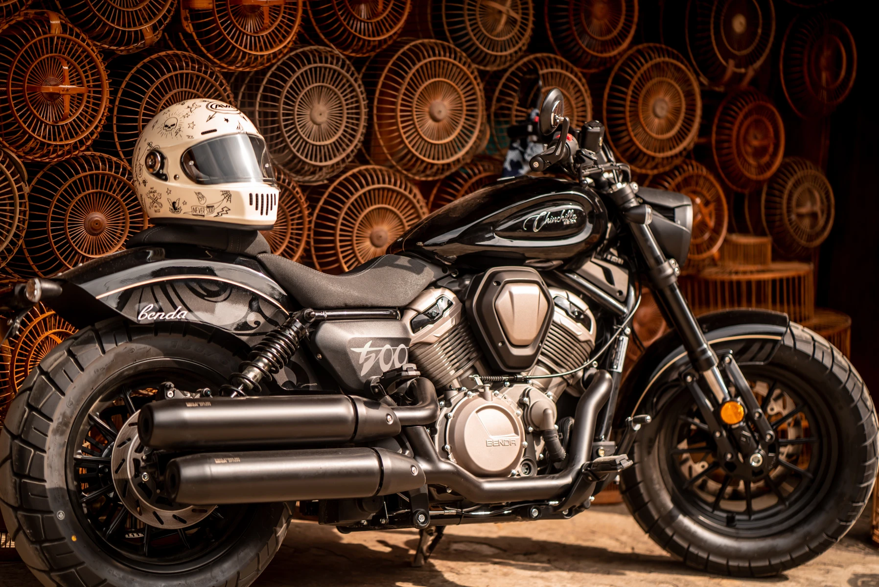 Benda Chinchilla 500 V2 čierna